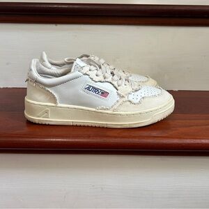 Autry Medalist Sneakers Women Size 39